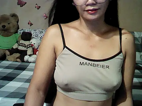 Snapshot of Mia_Rein chatting on May 2026 01:41:01 PM Mia Rein online show from May 2026 01:41:01 PM