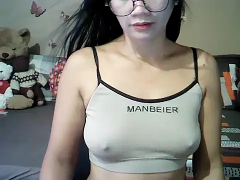 Snapshot of Mia_Rein chatting on July 2026 12:57:02 AM Mia Rein online show from July 2026 12:57:02 AM