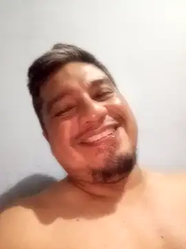 Snapshot of Vulckano43 chatting on October 2025 08:33:02 AM Vulckano43 online show from October 2025 08:33:02 AM