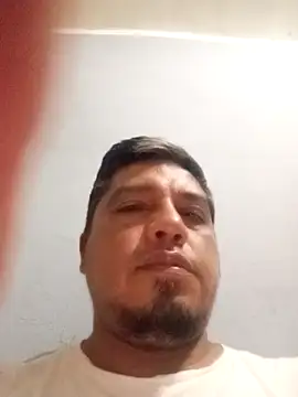 Snapshot of Vulckano43 chatting on October 2025 01:22:01 PM Vulckano43 online show from October 2025 01:22:01 PM