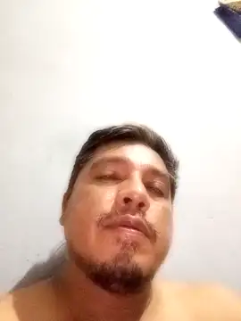 Snapshot of Vulckano43 chatting on November 2025 08:14:01 AM Vulckano43 online show from November 2025 08:14:01 AM