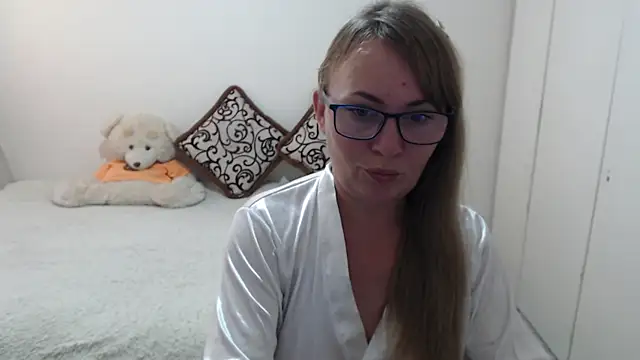 Snapshot of MargotLot chatting on July 2026 11:38:02 AM MargotLot online show from July 2026 11:38:02 AM