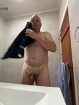 Snapshot of DaddyCumBumZA chatting on December 2024 04:48:02 AM DaddyCumBumZA online show from December 2024 04:48:02 AM