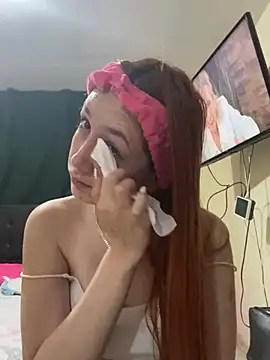 Snapshot of horny__molly_ chatting on January 2025 11:31:01 PM horny molly online show from January 2025 11:31:01 PM