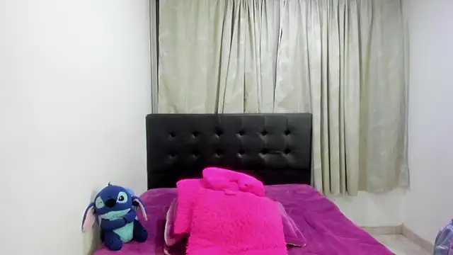 Snapshot of horny__molly_ chatting on January 2026 01:30:01 AM horny molly online show from January 2026 01:30:01 AM