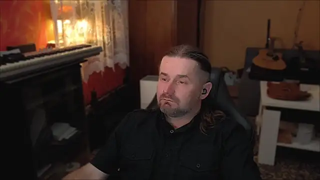 Mosiadz1975 online show from February 2025 01:32:02 AM