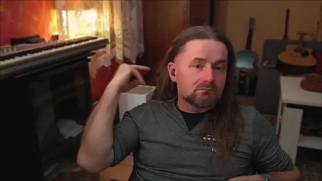 Mosiadz1975 online show from March 2025 09:26:01 PM