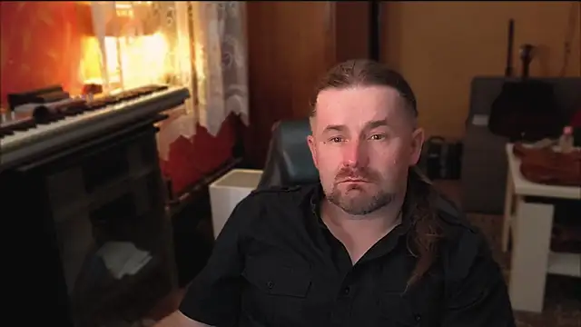Mosiadz1975 online show from March 2025 11:38:02 PM