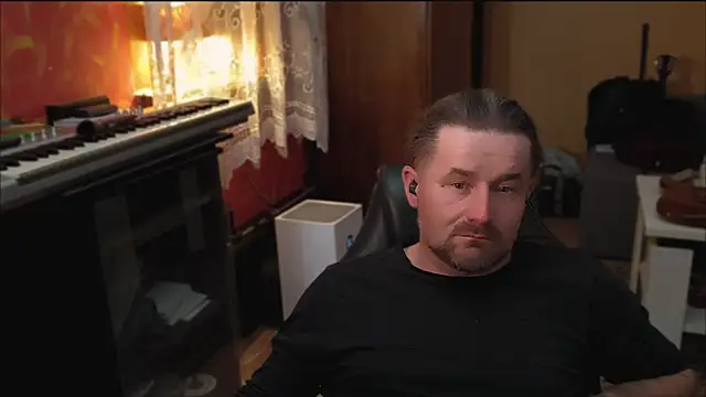 Mosiadz1975 online show from March 2025 02:07:02 AM