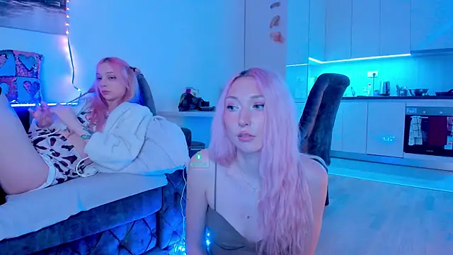 Snapshot of AlexRoseLiRed chatting on December 2024 10:15:02 PM AlexRoseLiRed online show from December 2024 10:15:02 PM