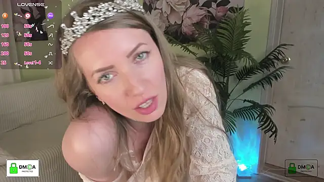 Queenymel online show from April 2026 07:58:02 PM