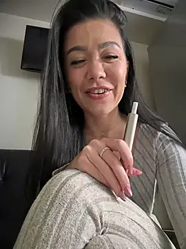 denise k online show from December 2024 12:38:01 PM