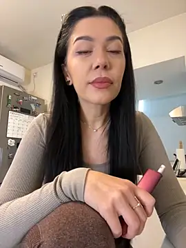 denise k online show from November 2025 12:50:02 PM