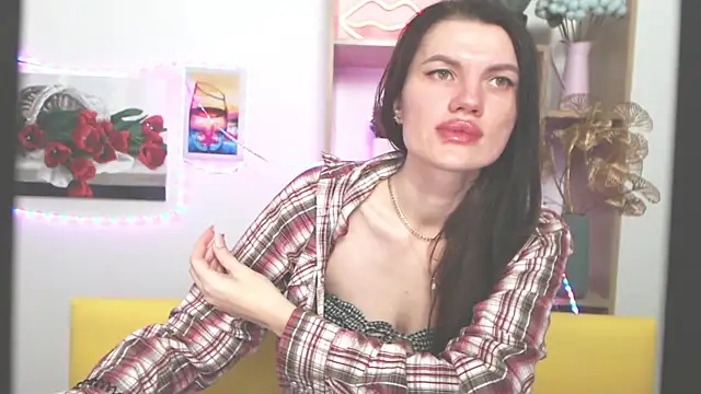 MilaLoona online show from January 2025 10:39:01 AM