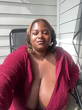 Snapshot of BigFineSelena chatting on May 2026 03:07:02 PM BigFineSelena online show from May 2026 03:07:02 PM