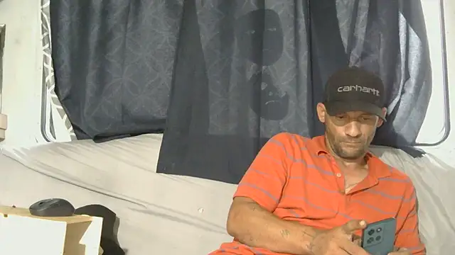 Snapshot of goodick4u28 chatting on June 2026 10:57:01 PM goodick4u28 online show from June 2026 10:57:01 PM