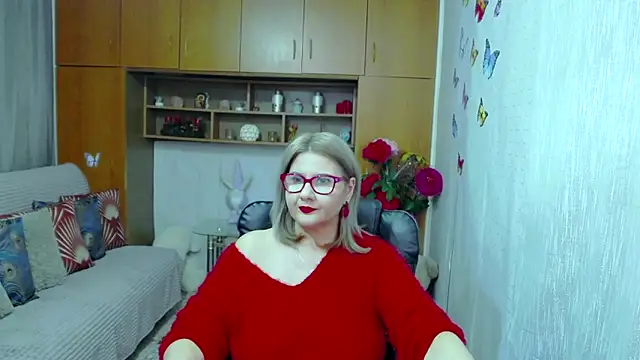 Snapshot of LucilleFenlys chatting on October 2025 11:16:01 PM LucilleFenlys online show from October 2025 11:16:01 PM