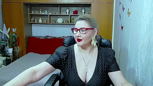 LucilleFenlys online show from March 2026 08:59:01 PM