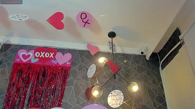 dayra angels online show from February 2026 01:13:02 AM