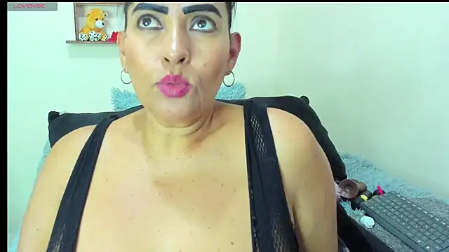 Snapshot of anie_milf1 chatting on July 2026 09:52:02 PM anie milf1 online show from July 2026 09:52:02 PM