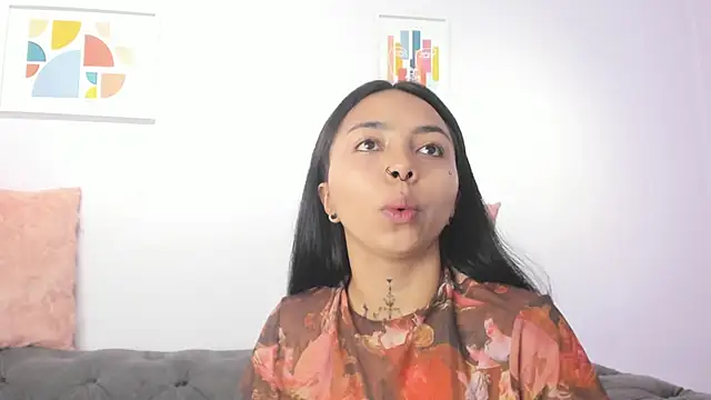 Snapshot of miss_soffi_ chatting on December 2024 12:08:02 PM miss soffi  online show from December 2024 12:08:02 PM