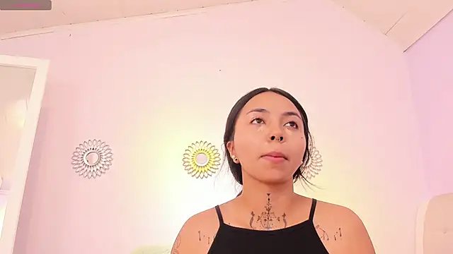 Snapshot of miss_soffi_ chatting on January 2025 12:17:01 PM miss soffi  online show from January 2025 12:17:01 PM