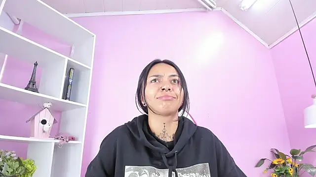 Snapshot of miss_soffi_ chatting on February 2025 12:03:02 PM miss soffi  online show from February 2025 12:03:02 PM