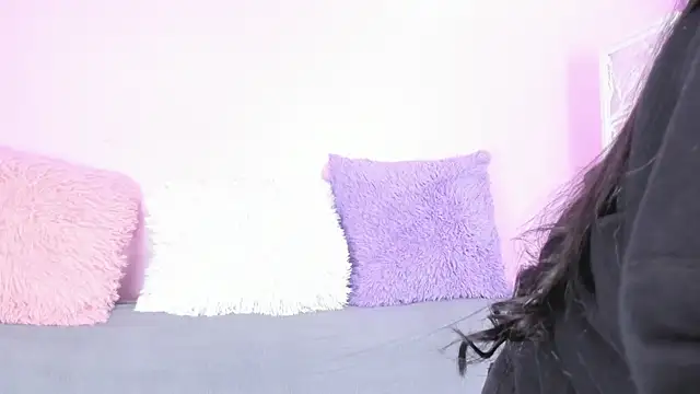 Snapshot of miss_soffi_ chatting on September 2025 12:27:01 PM miss soffi  online show from September 2025 12:27:01 PM