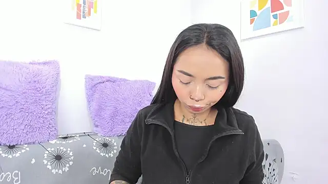 Snapshot of miss_soffi_ chatting on October 2025 12:28:01 PM miss soffi  online show from October 2025 12:28:01 PM