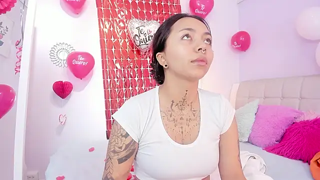 miss soffi  online show from February 2026 12:24:01 PM