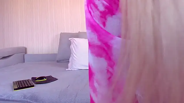 elza mature online show from February 2025 12:37:02 PM