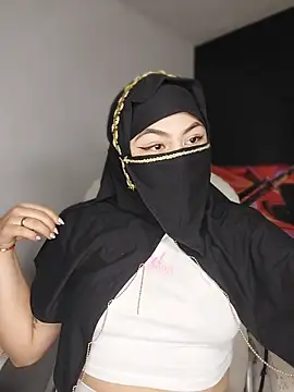 Hana    online show from March 2026 12:38:01 AM