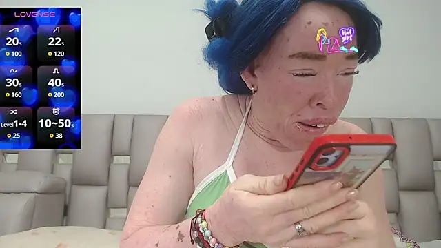 Kittywhiteass online show from February 2026 04:17:02 AM