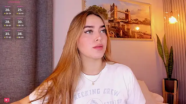 Assh lee  online show from January 2025 01:03:02 PM