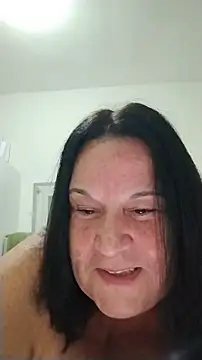 Yaya Mineira online show from June 2026 11:19:01 PM