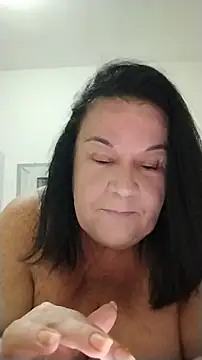Yaya Mineira online show from July 2026 10:45:01 PM