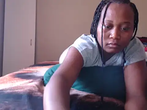 Snapshot of EbonySeductressx chatting on December 2024 02:32:01 PM EbonySeductressx online show from December 2024 02:32:01 PM