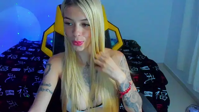 Snapshot of barbiee_05 chatting on May 2026 01:33:02 AM barbiee 05 online show from May 2026 01:33:02 AM