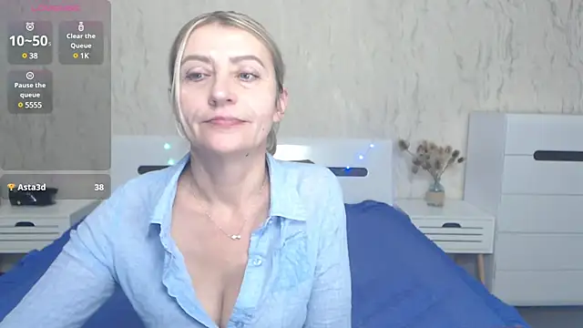 ZoeGrant online show from February 2025 10:54:01 PM