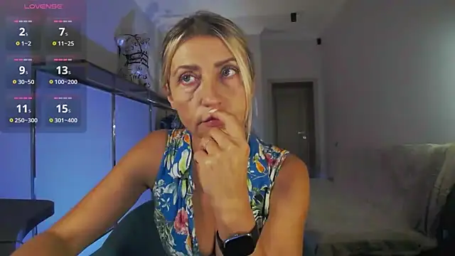 ZoeGrant online show from October 2025 07:53:01 PM