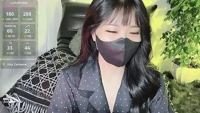 Mya Lee online show from December 2024 09:51:01 PM