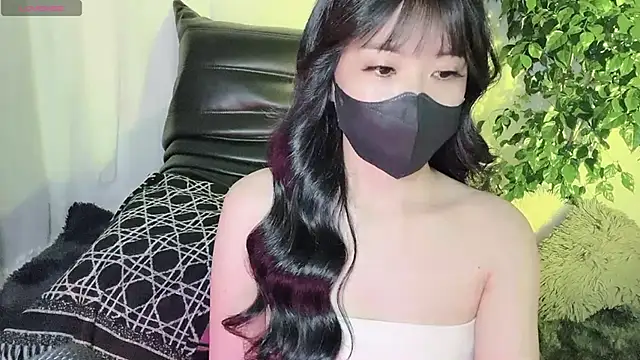 Mya Lee online show from December 2024 04:30:02 PM