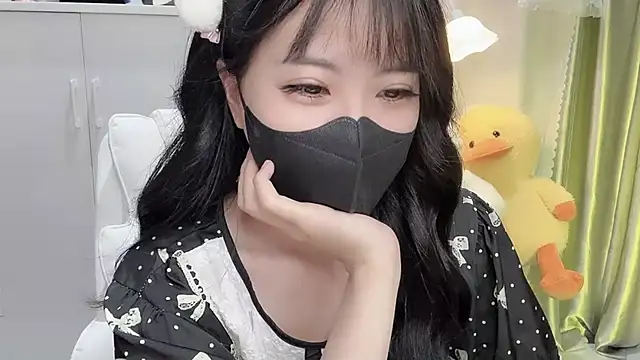 Mya Lee online show from February 2025 05:37:01 PM