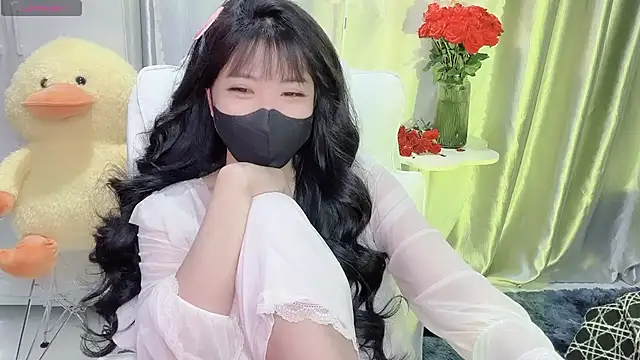 Mya Lee online show from February 2025 04:48:02 PM