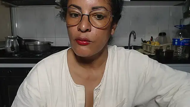 kateleyagrey online show from December 2025 07:53:01 PM