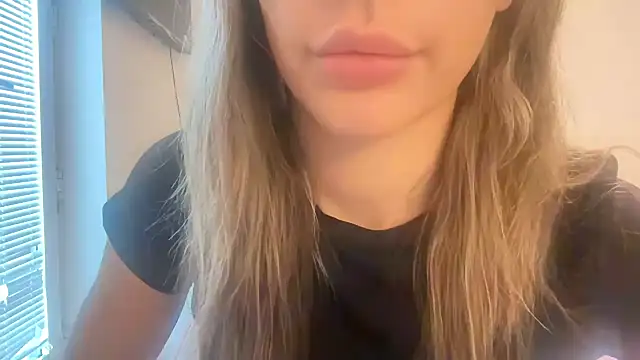 Lillymariee online show from January 2025 11:37:02 AM