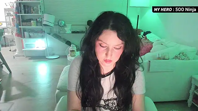 Snapshot of Vesaaa chatting on October 2025 05:40:01 AM Vesaaa online show from October 2025 05:40:01 AM