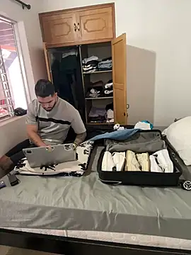 matteosantos online show from February 2026 04:32:01 PM