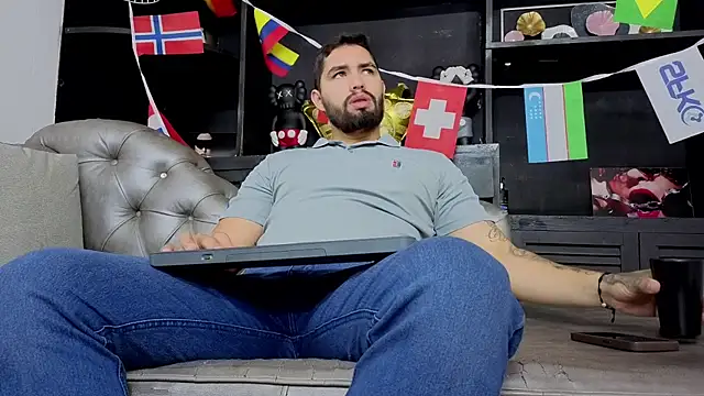 Snapshot of matteosantos chatting on July 2026 11:40:01 AM matteosantos online show from July 2026 11:40:01 AM