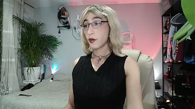 Snapshot of NicoleCortez chatting on October 2025 02:28:01 AM NicoleCortez online show from October 2025 02:28:01 AM